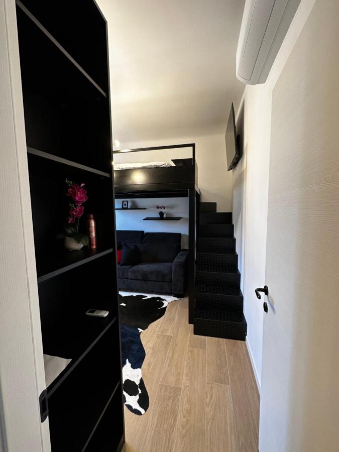 Splendido In Design Con Terrazzo Apartment Mailand